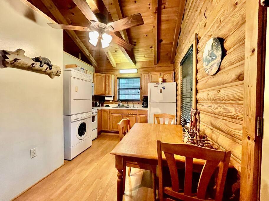 Good Life Cabin 2 Брайсон-Сити Экстерьер фото